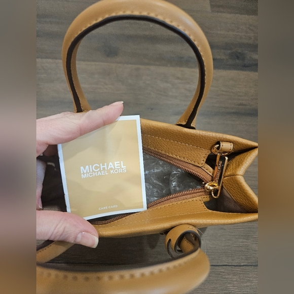 NWT 🔴 Michael Kors Mirella Bag + Crossbody Strap! - Picture 6 of 8